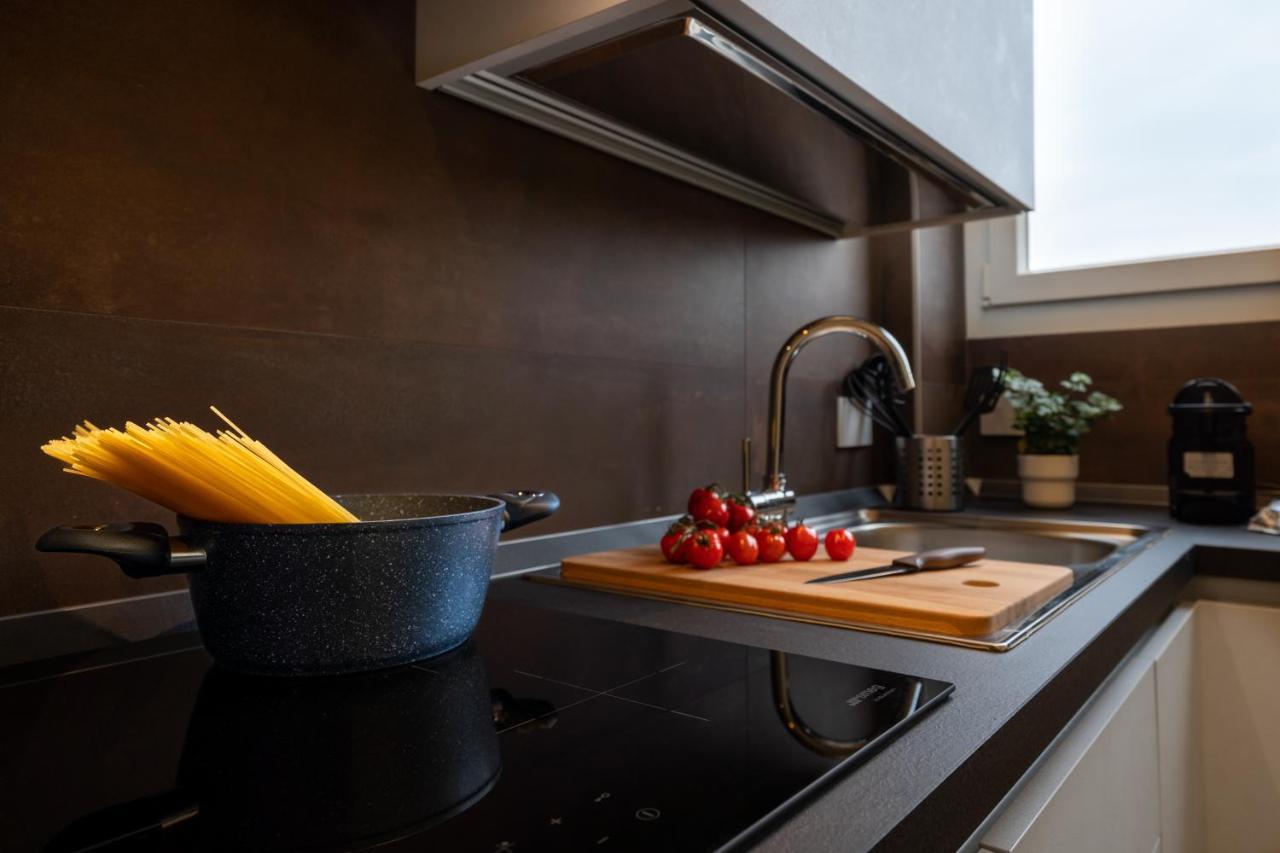 Appartamenti Vista Mole, Centro A 15 Min - Luxury Suites & Fast Wifi ตูริน ภายนอก รูปภาพ