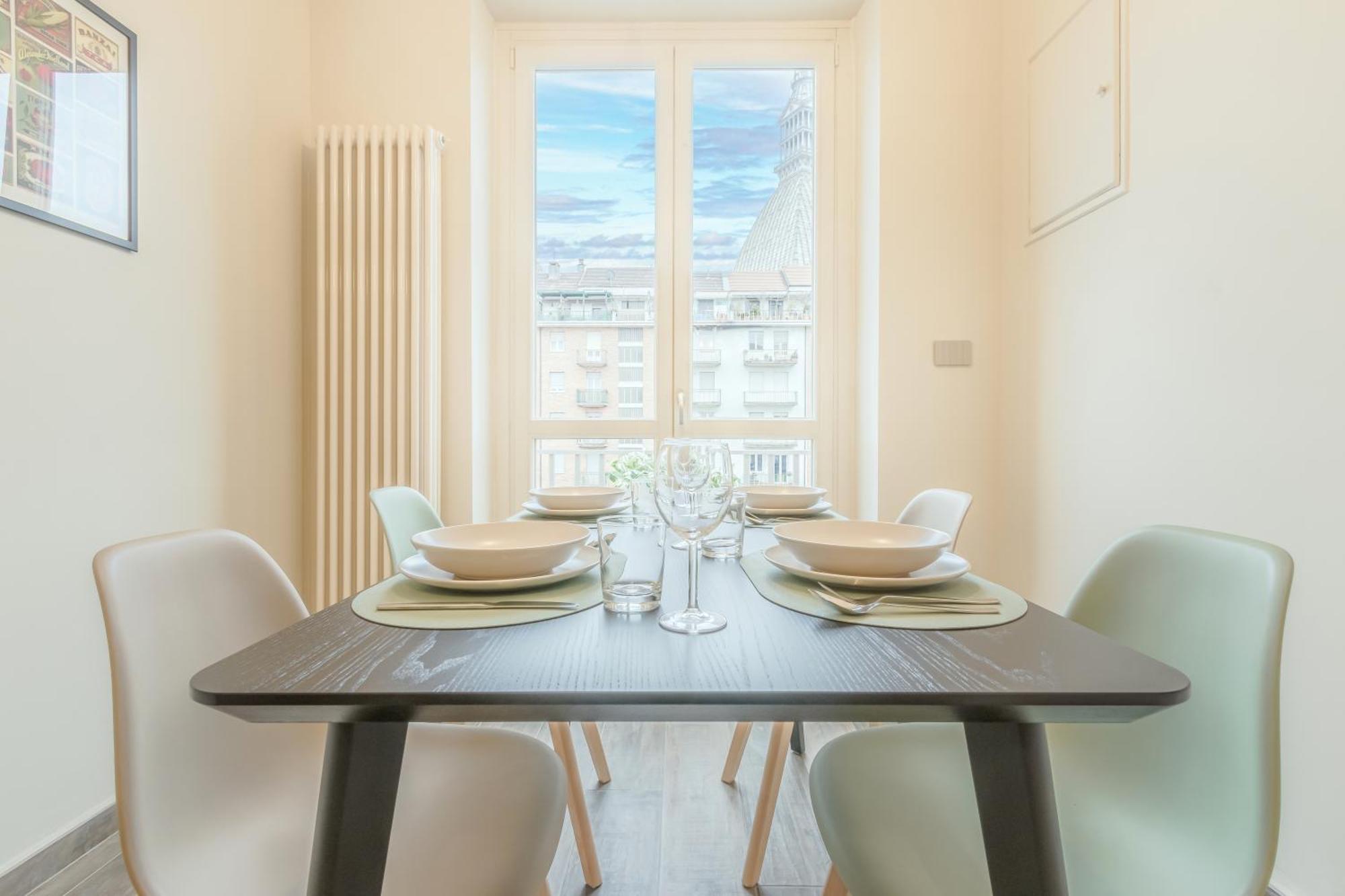 Appartamenti Vista Mole, Centro A 15 Min - Luxury Suites & Fast Wifi ตูริน ภายนอก รูปภาพ