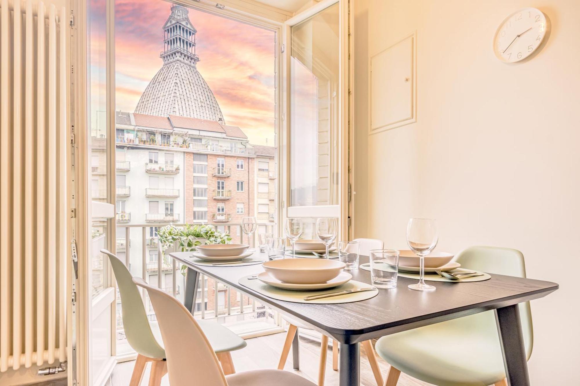 Appartamenti Vista Mole, Centro A 15 Min - Luxury Suites & Fast Wifi ตูริน ภายนอก รูปภาพ